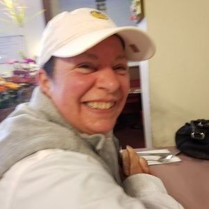 Meet your Posher, Suzanne